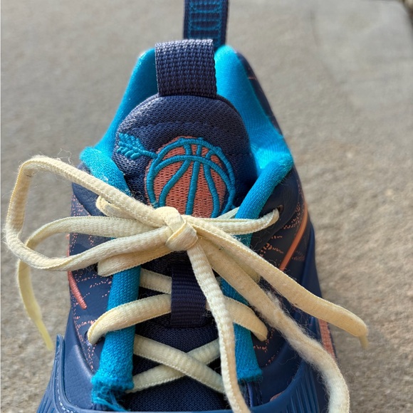 Nike Sneakers EUC Size Unisex 8.5 - Picture 4 of 8